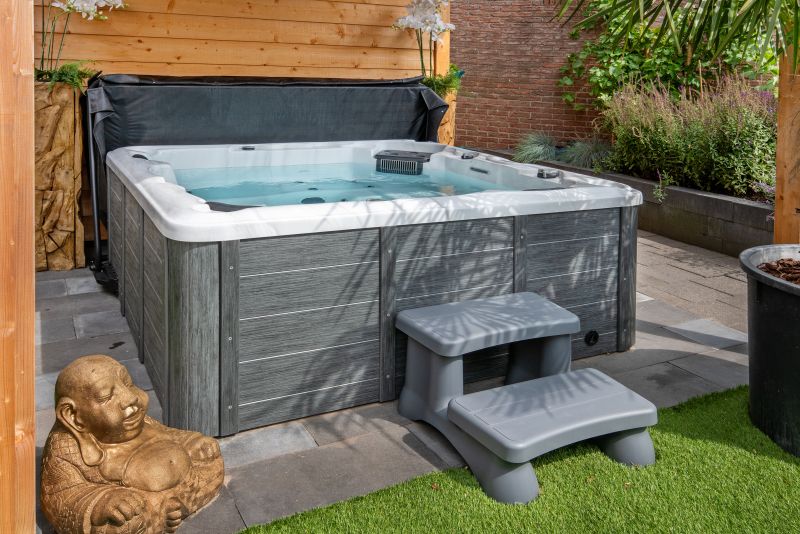 Jacuzzi trap
